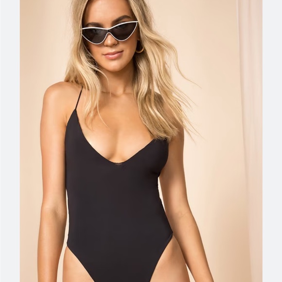 Super down black one piece swimsuit - Picture 2 of 4